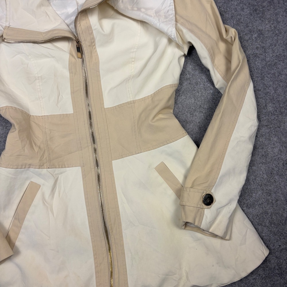 Bebe Womens Colorblock Full Zip Peplum Jacket Cream Tan Size Small - Picture 2 of 6